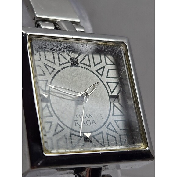 Titan Raga 2509SAA Womens Square Silver Dial Bracelet Quartz Watch New Battery - Picture 5 of 12